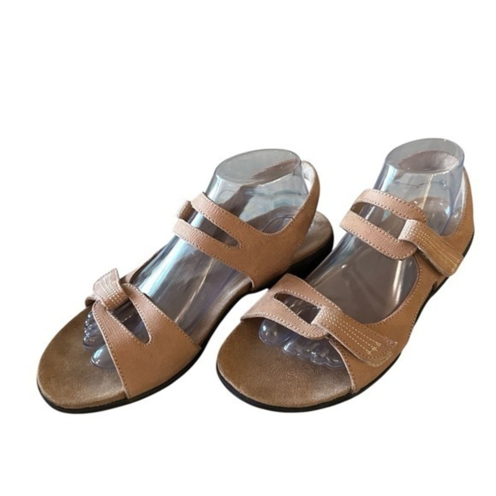 Trotters Sandals